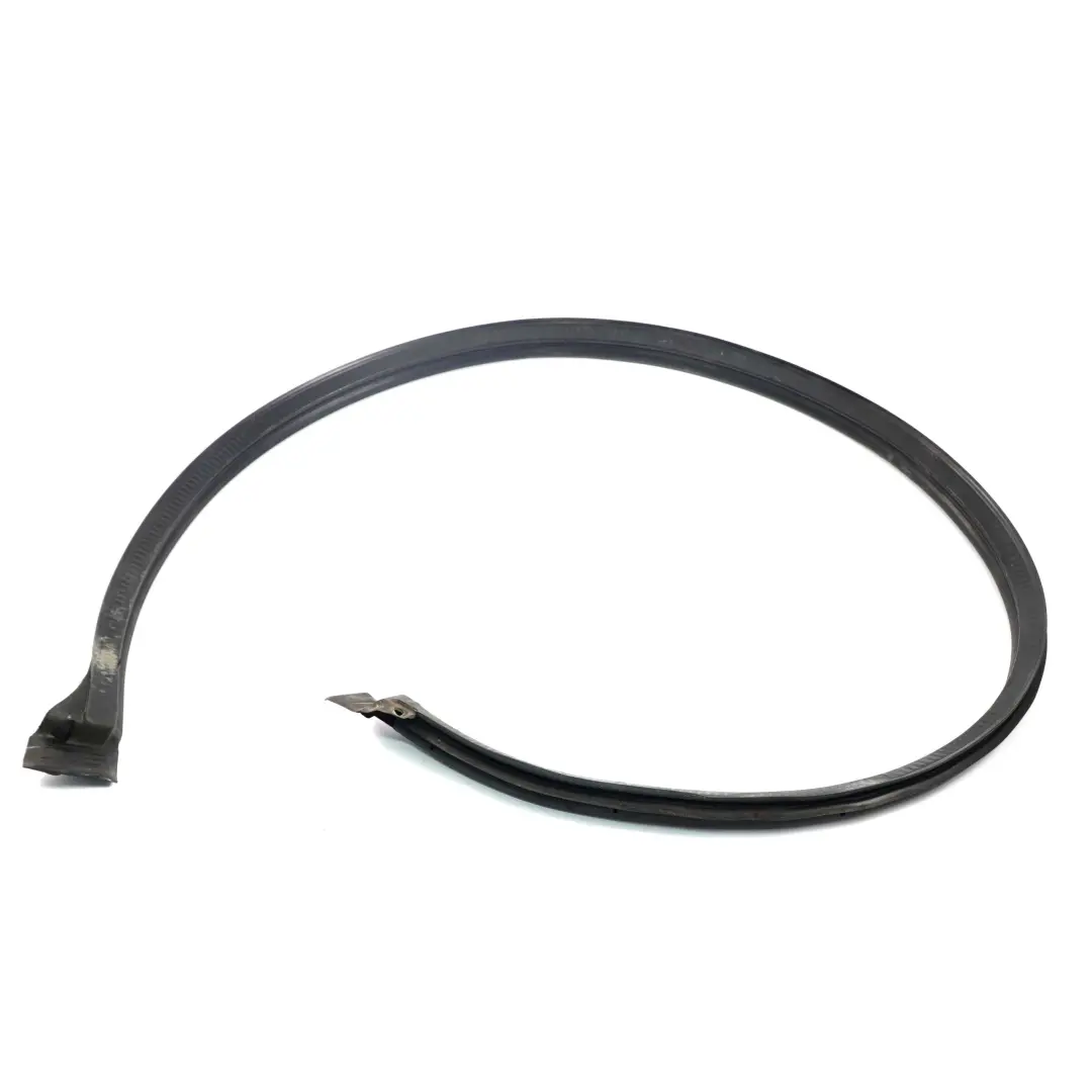 Mercedes Sprinter W906 Joint d'étanchéité du couvercle de coffre arrière gauche - SKU A9067470130 - Numéro de pièce A9067470130