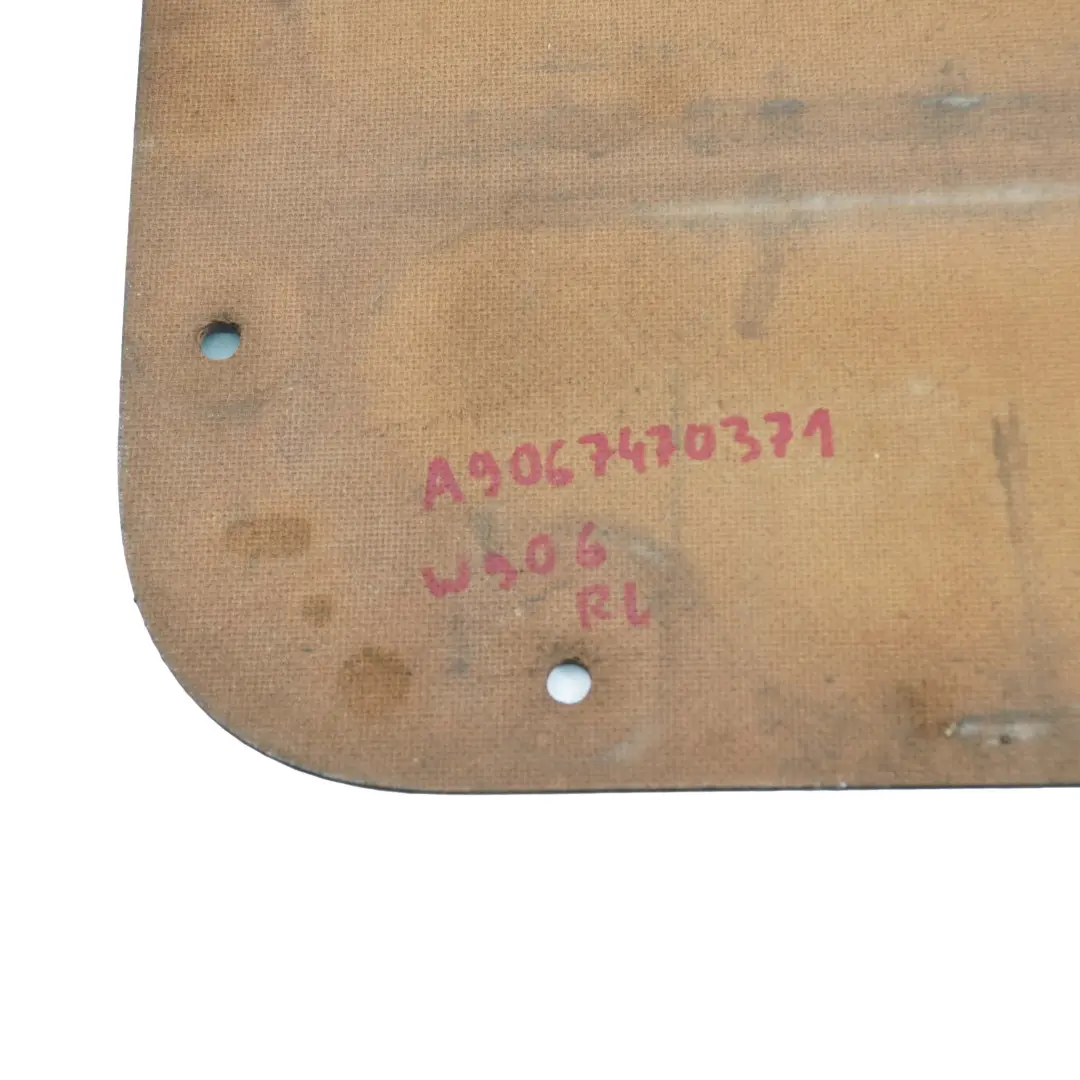 arriere gauche Couvre-panneau inferieur garniture pour Mercedes Sprinter W906 Porte à propos du numéro de pièce A9067470371 Mercedes Sprinter W906 Porte arriere gauche Couvre-panneau inferieur garniture - SKU A9067470371 - Numéro de pièce A9067470371