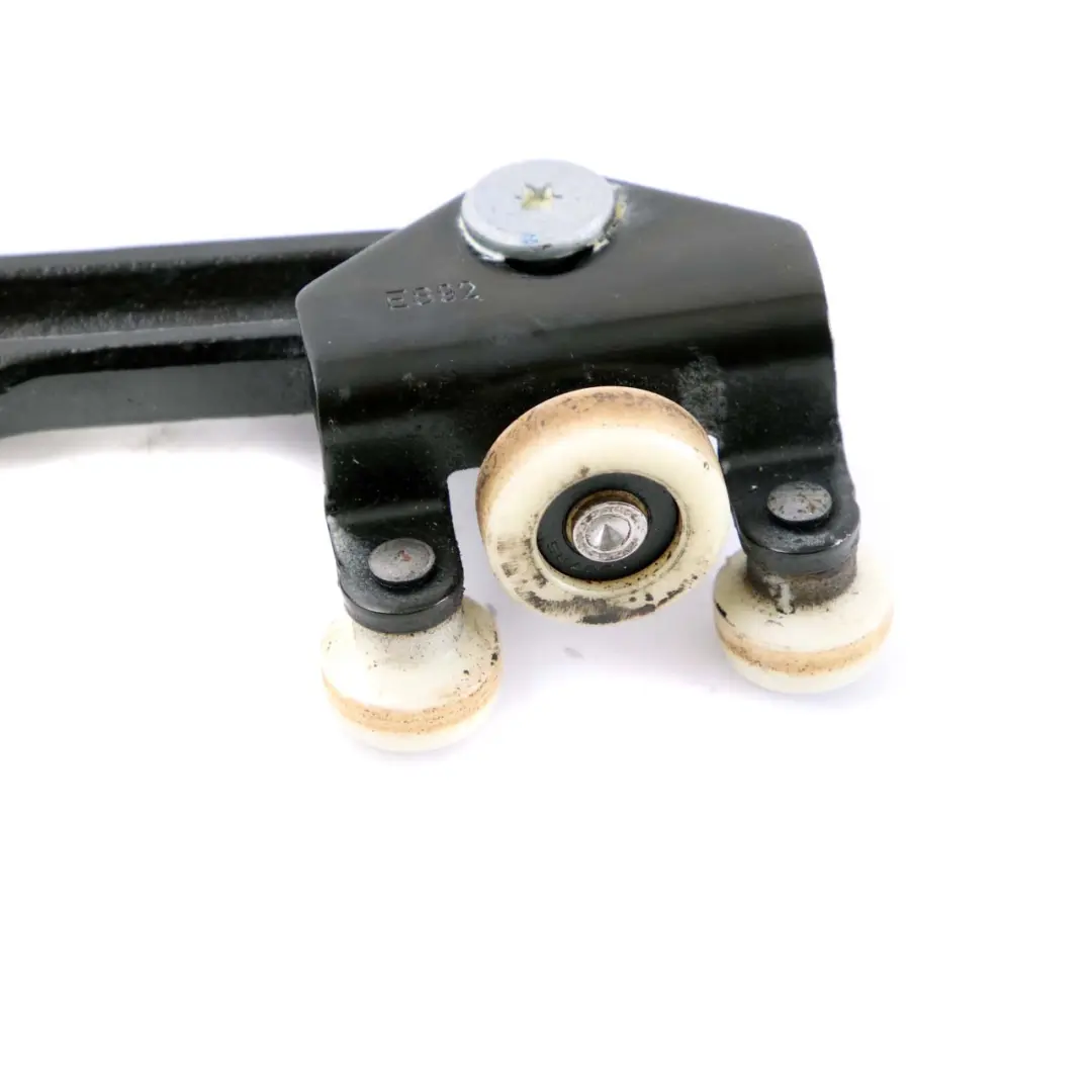 Hintere Schiebetür Obere Linke N/S Rollenbandscharnier für Mercedes W906 mit Teilenummer A9067600047 Mercedes W906 Hintere Schiebetür Obere Linke N/S Rollenbandscharnier - SKU A9067600047 - Teilenummer A9067600047