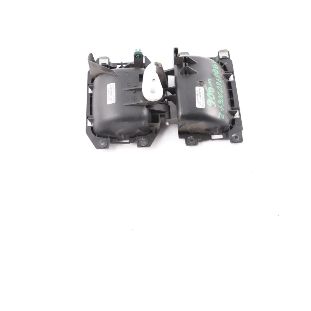 Mécanisme de poignée intérieure de porte arrière droite pour Mercedes Sprinter W906 à propos du numéro de pièce A9067600061 Mercedes Sprinter W906 Mécanisme de poignée intérieure de porte arrière droite - SKU A9067600061-2 - Numéro de pièce A9067600061