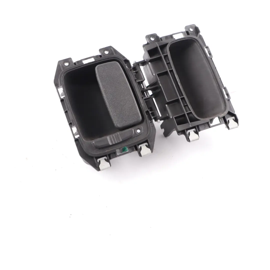 Mécanisme de poignée intérieure de porte arrière droite pour Mercedes Sprinter W906 à propos du numéro de pièce A9067600061 Mercedes Sprinter W906 Mécanisme de poignée intérieure de porte arrière droite - SKU A9067600061-2 - Numéro de pièce A9067600061