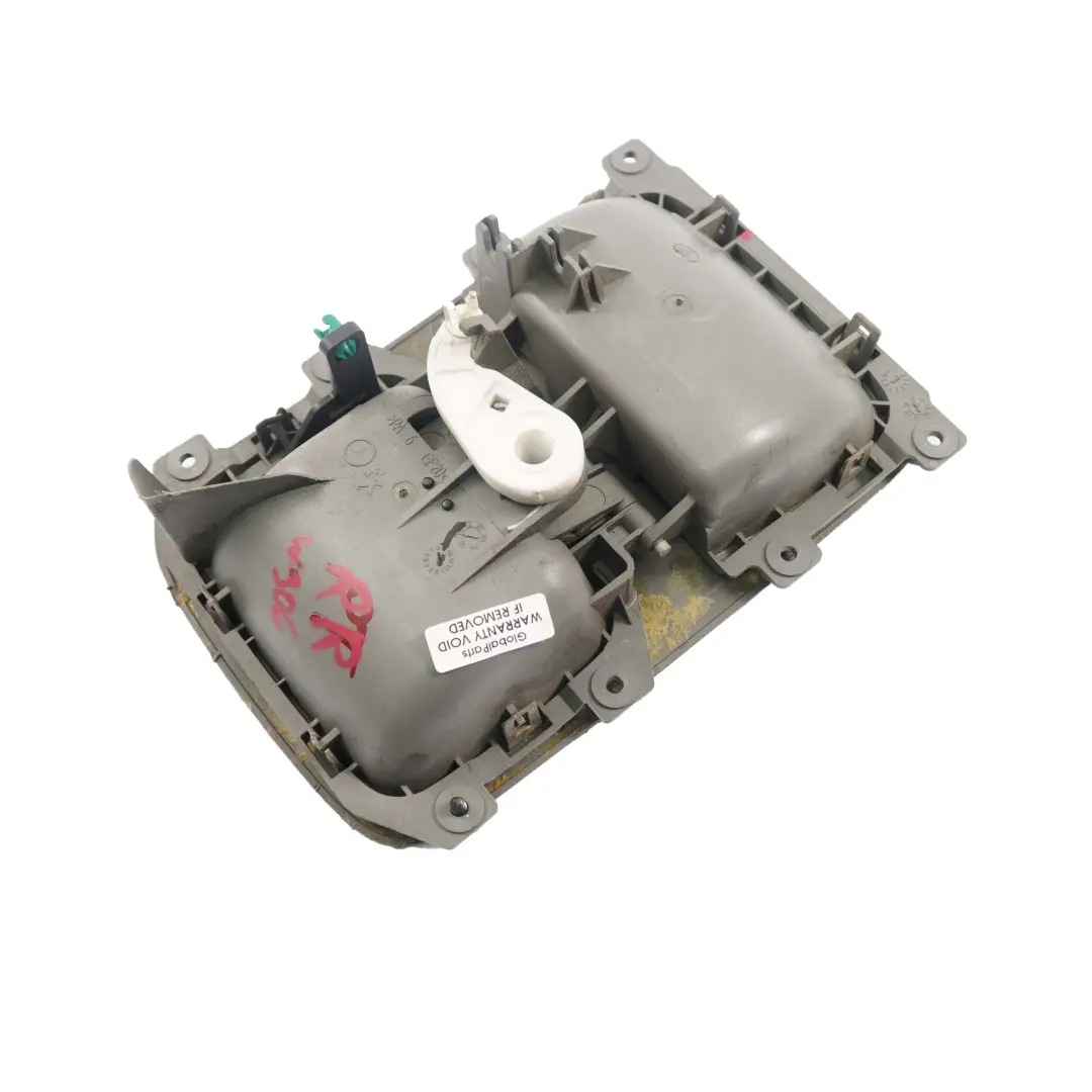  Mercedes-Benz Sprinter W906 Porte A Charnieres Arriere Droite Interieur Poignee - SKU A9067600061 - Numéro de pièce A9067600061