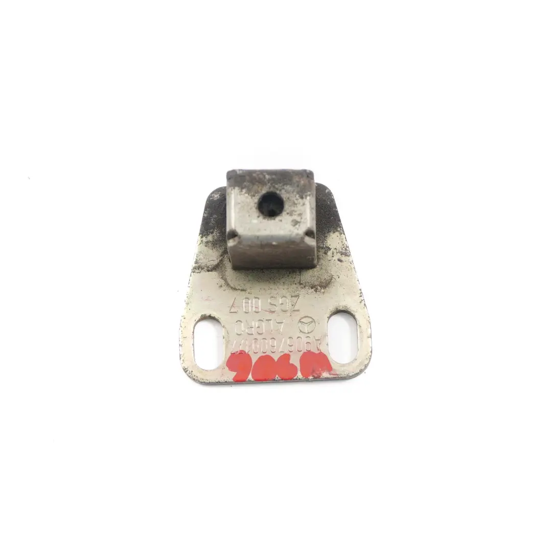 Mercedes-Benz Sprinter W906 Rear Left Right N/ Door Lock Catch Striker Latch - SKU A9067600177 - Número de pieza A9067600177