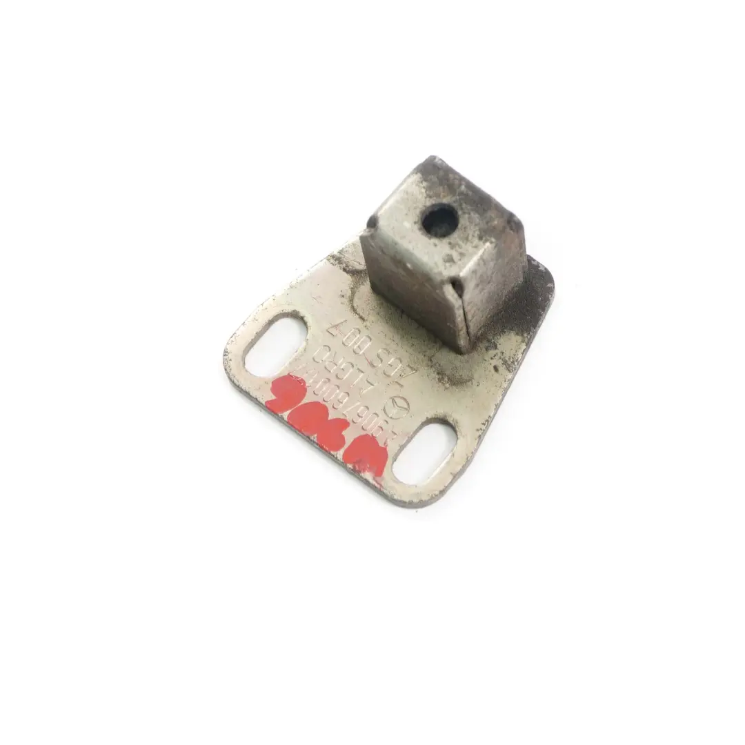 Mercedes-Benz Sprinter W906 Rear Left Right N/ Door Lock Catch Striker Latch para con número de pieza A9067600177 Mercedes-Benz Sprinter W906 Rear Left Right N/ Door Lock Catch Striker Latch - SKU A9067600177 - Número de pieza A9067600177
