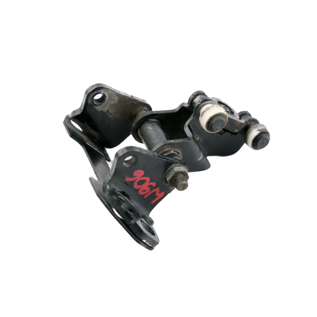 Schiebetür Rollenscharnier Mitte Links für Mercedes W906 mit Teilenummer A9067600247 Mercedes W906 Schiebetür Rollenscharnier Mitte Links - SKU A9067600247 - Teilenummer A9067600247