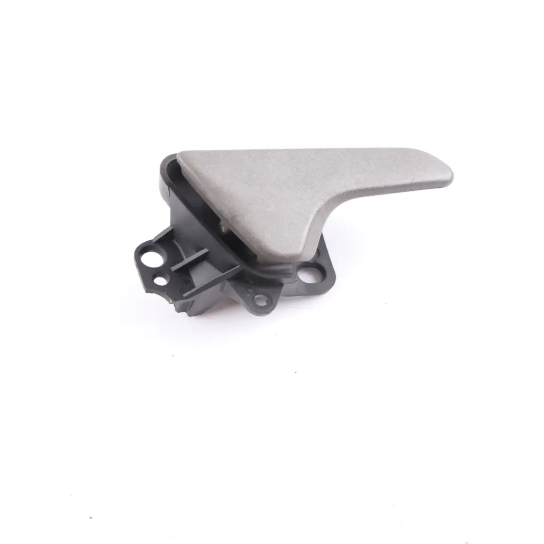 Maniglia Porta Anteriore Destra Rivestimento Interno per Mercedes Sprinter W906 con numero di parte A9067600261 Mercedes Sprinter W906 Maniglia Porta Anteriore Destra Rivestimento Interno - SKU A9067600261 - Numero di parte A9067600261