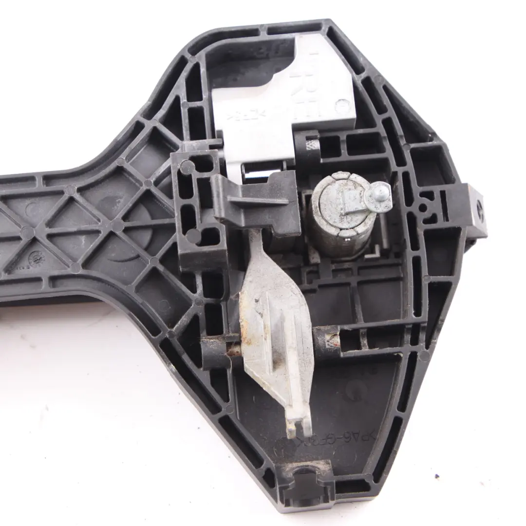 Poignée Porte Saisissez l'arrière droit à l'extérieur pour Mercedes Sprinter W906 à propos du numéro de pièce A9067601334 Mercedes Sprinter W906 Poignée Porte Saisissez l'arrière droit à l'extérieur - SKU A9067601334-1 - Numéro de pièce A9067601334