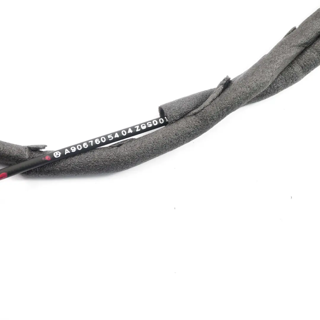 Mercedes-Benz Sprinter W906 Posteriore Sinistra Superiore Porta Cavo Aperto per con numero di parte A9067605404 Mercedes-Benz Sprinter W906 Posteriore Sinistra Superiore Porta Cavo Aperto - SKU A9067605404 - Numero di parte A9067605404