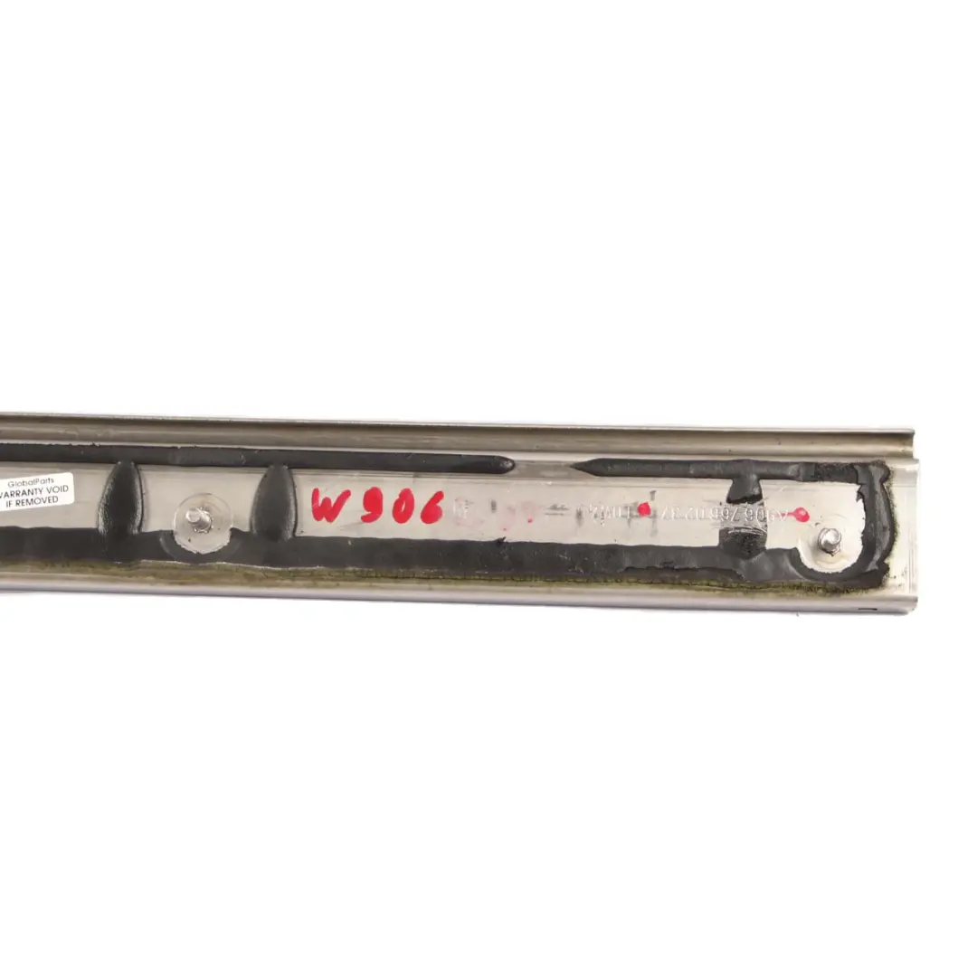 Mercedes W906 Porta Scorrevole Carico Sinistra Guida Scorrimento Centrale - SKU A9067660237 - Numero di parte A9067660237