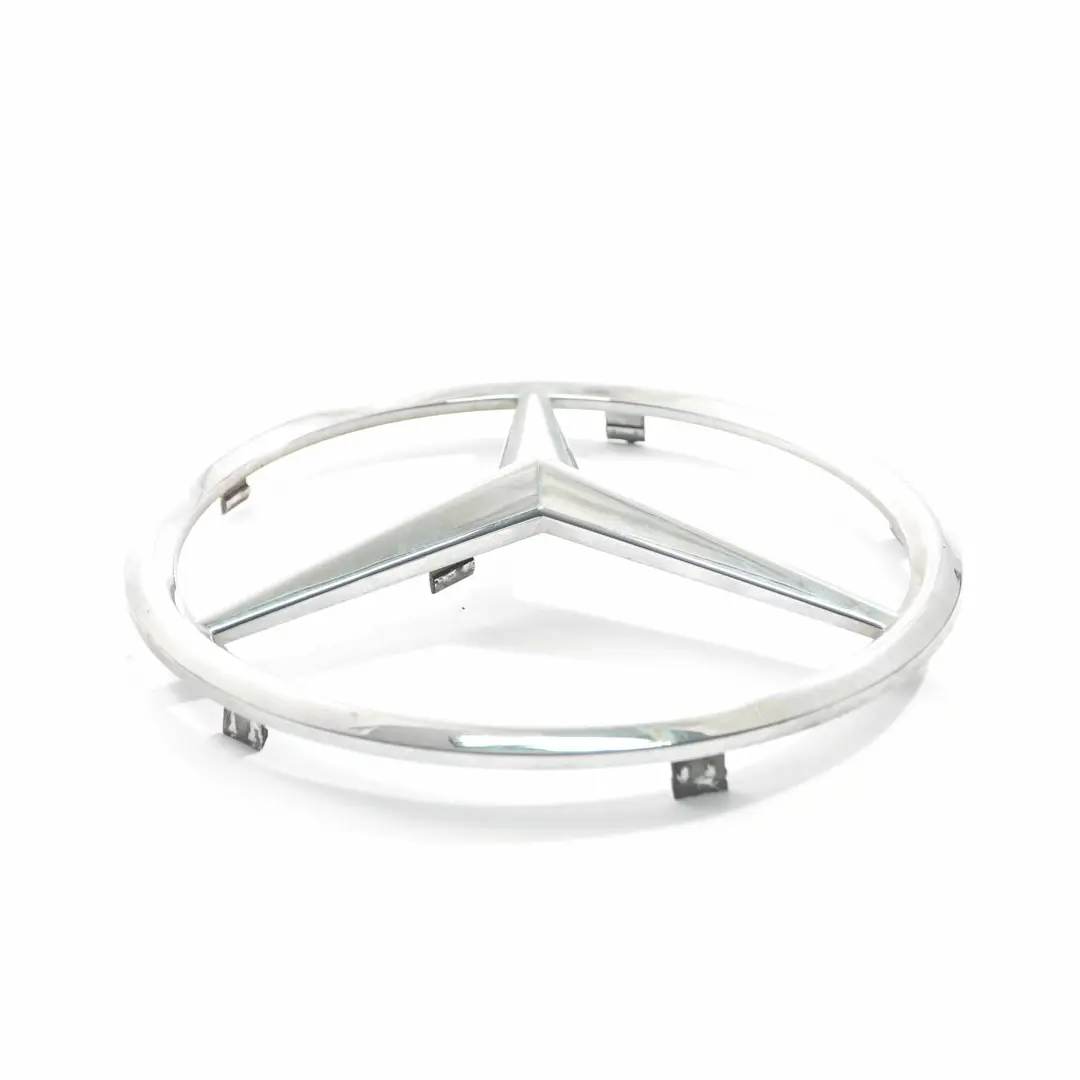 Emblema anteriore Mercedes W906 Logo Stella Griglia Base Cromo per con numero di parte A9068170016 Emblema anteriore Mercedes W906 Logo Stella Griglia Base Cromo - SKU A9068170016 - Numero di parte A9068170016