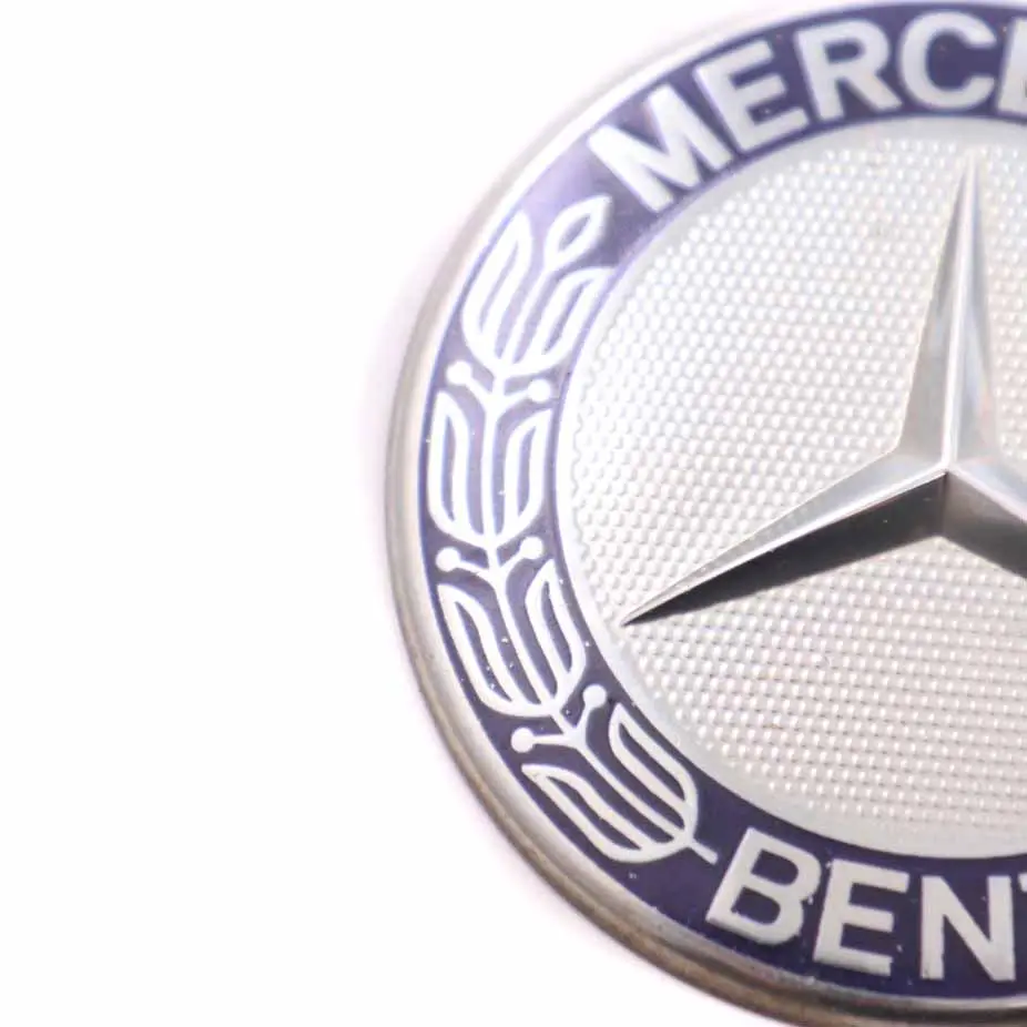 Emblema Capó Mercedes Vito W447 Sprinter W906 Frontal Insignia Logo para con número de pieza A9068170416 Emblema Capó Mercedes Vito W447 Sprinter W906 Frontal Insignia Logo - SKU A9068170416 - Número de pieza A9068170416
