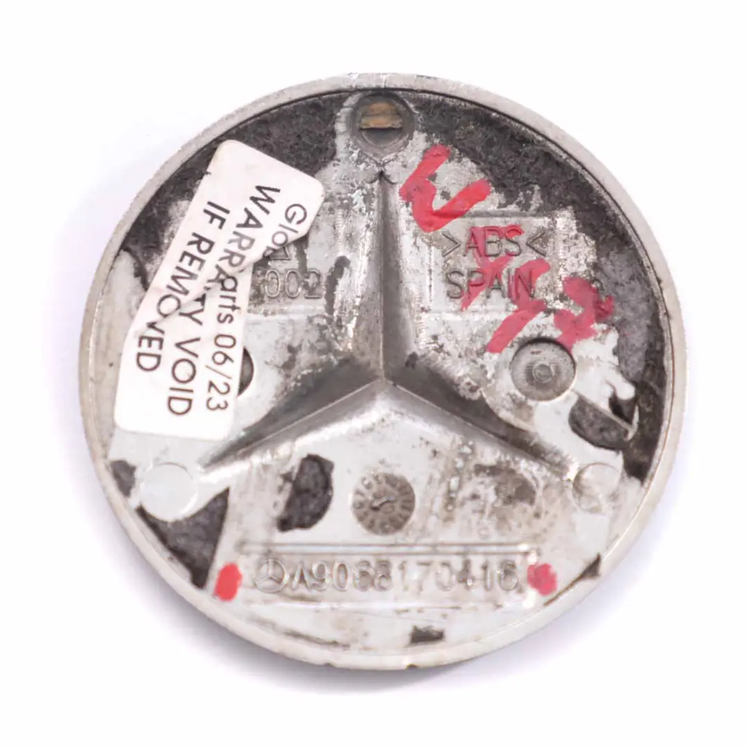 Emblème capot Mercedes Vito W447 W906 Insigne logo devant capot pour à propos du numéro de pièce A9068170416 Emblème capot Mercedes Vito W447 W906 Insigne logo devant capot - SKU A9068170416 - Numéro de pièce A9068170416