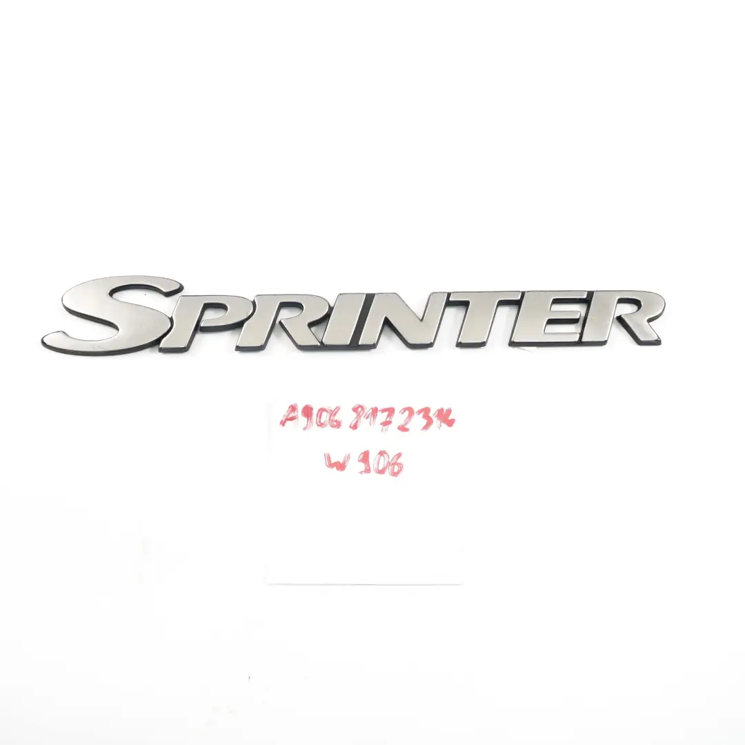 Emblema Scritta Portellone Posteriore Incollato per Mercedes Sprinter W906 con numero di parte A9068172314 Mercedes Sprinter W906 Emblema Scritta Portellone Posteriore Incollato - SKU A9068172314 - Numero di parte A9068172314
