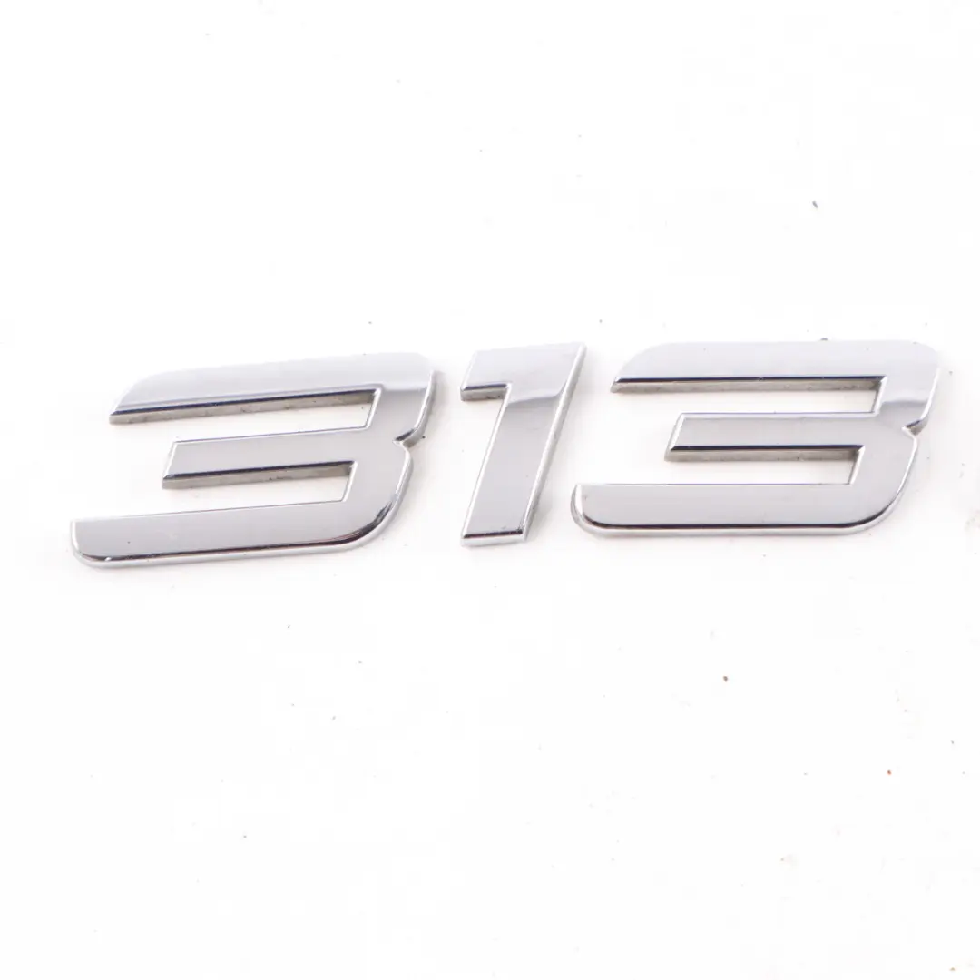 Puerta Trasera Emblema Insignia Maletero 313 CDI para Mercedes W906 con número de pieza A9068176714 Mercedes W906 Puerta Trasera Emblema Insignia Maletero 313 CDI - SKU A9068176714 - Número de pieza A9068176714