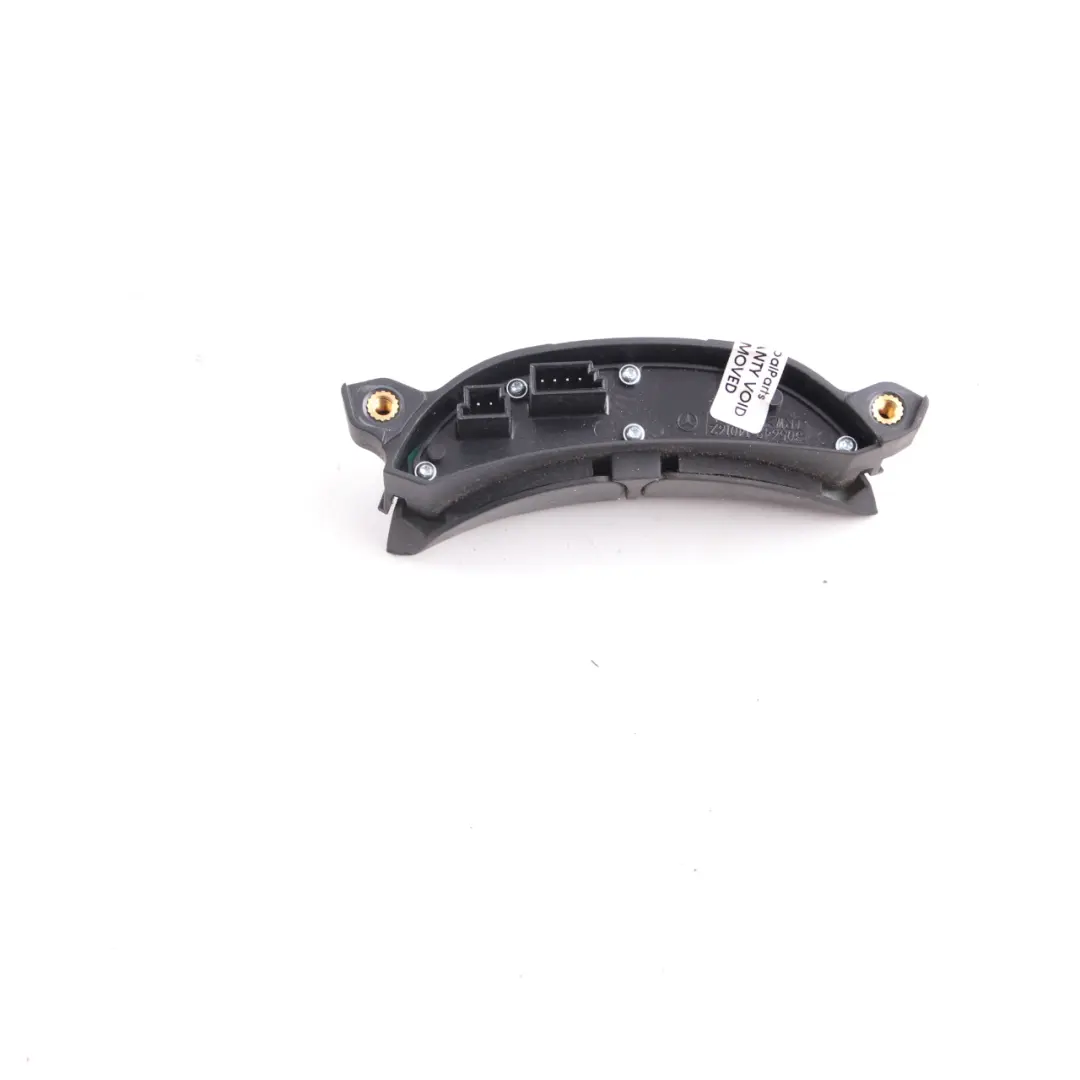 Mercedes Sprinter W906 Bouton commande volant multifonction - SKU A9068200010-1 - Numéro de pièce A9068200010
