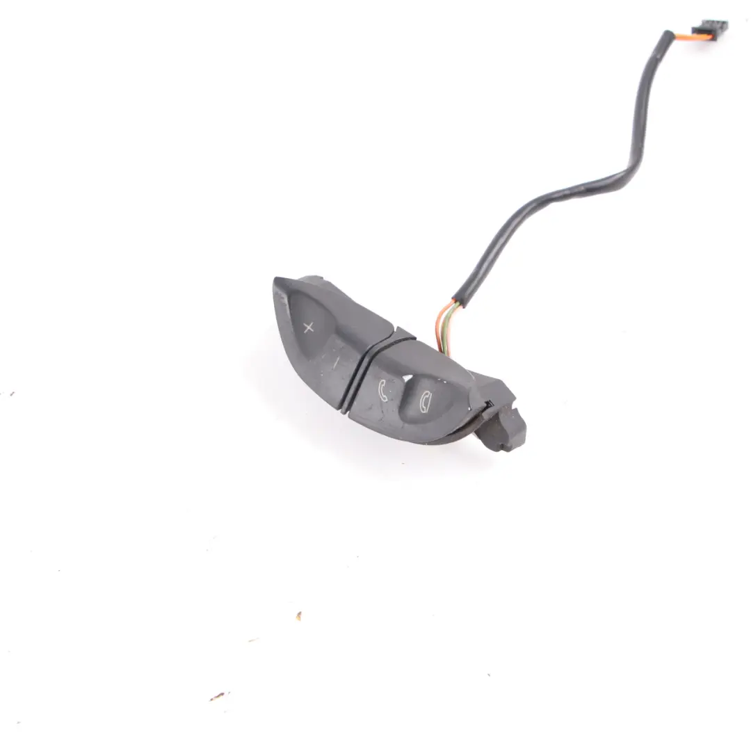 Schalter Taste Multifunktionslenkrad für Mercedes Sprinter W906 mit Teilenummer A9068200010 Mercedes Sprinter W906 Schalter Taste Multifunktionslenkrad - SKU A9068200010 - Teilenummer A9068200010