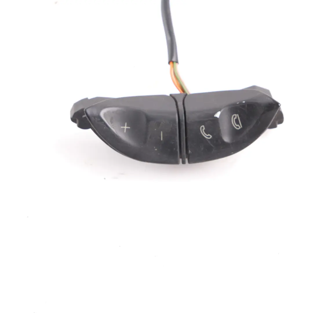 Botón Interruptor Volante Multifunción para Mercedes Sprinter W906 con número de pieza A9068200010 Mercedes Sprinter W906 Botón Interruptor Volante Multifunción - SKU A9068200010 - Número de pieza A9068200010