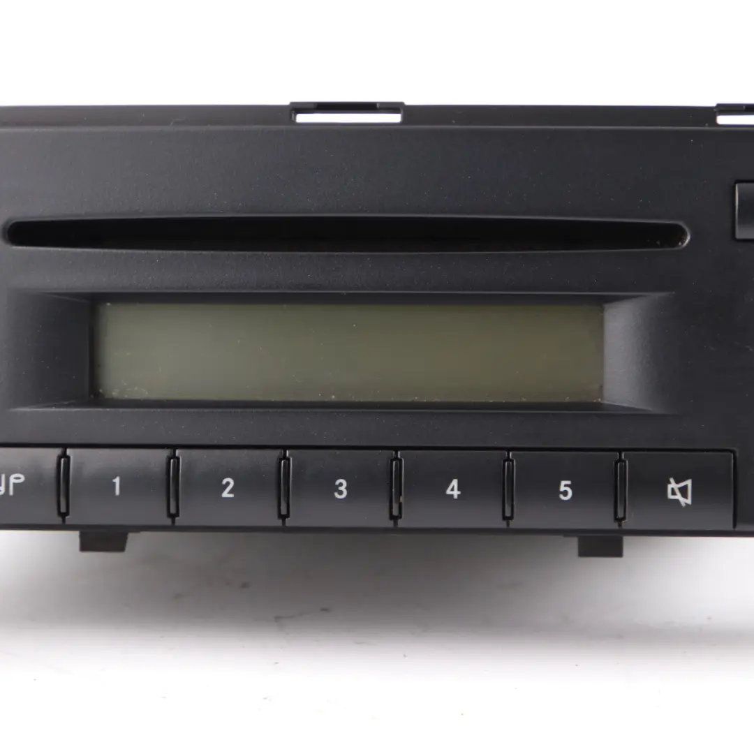  Reproductor Radio Mercedes W639 W906 Unidad audio CD estéreo - SKU A9068200486 - Número de pieza A9068200486
