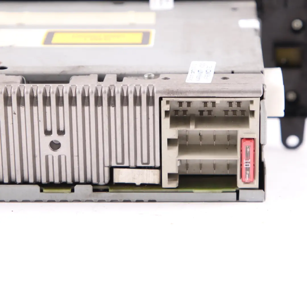 Radio Player Mercedes W639 W906 Audio Stereo CD Head Unit Display pour à propos du numéro de pièce A9068200486 Radio Player Mercedes W639 W906 Audio Stereo CD Head Unit Display - SKU A9068200486 - Numéro de pièce A9068200486