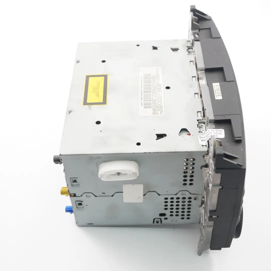 Unité principale de radio stéréo pour Mercedes Sprinter W906 à propos du numéro de pièce A9068201589 Mercedes Sprinter W906 Unité principale de radio stéréo - SKU A9068201589 - Numéro de pièce A9068201589