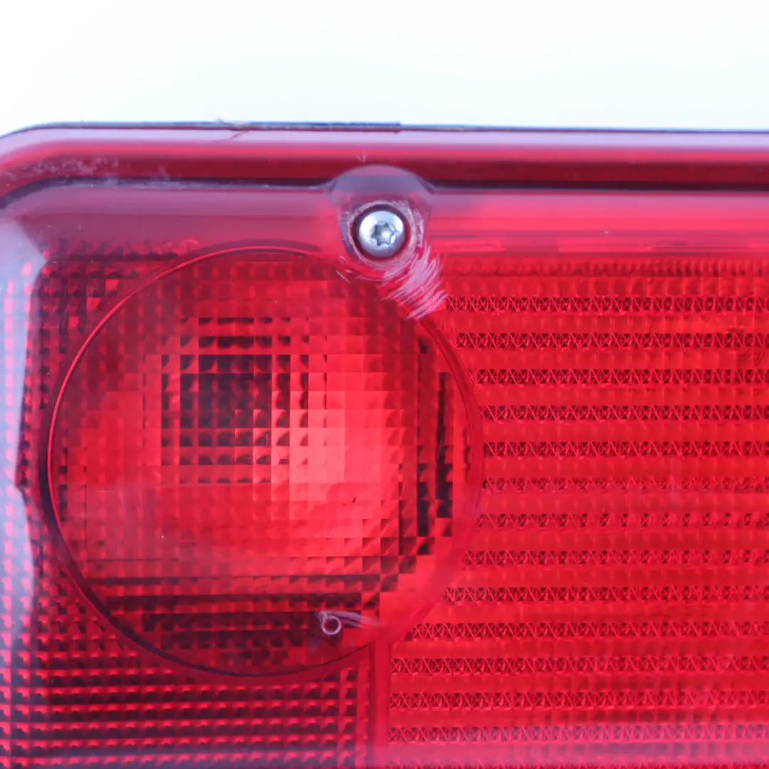 Feu arrière gauche pour Mercedes Sprinter W906 à propos du numéro de pièce A9068201664 Mercedes Sprinter W906 Feu arrière gauche - SKU A9068201664 - Numéro de pièce A9068201664