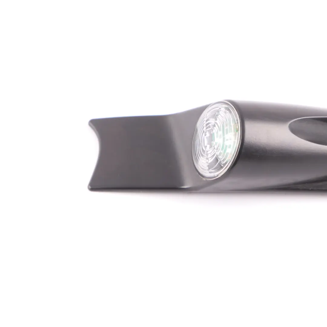 Luce Posizione Superiore LED Tetto Anteriore Destro per Mercedes W906 con numero di parte A9068201756 Mercedes W906 Luce Posizione Superiore LED Tetto Anteriore Destro - SKU A9068201756 - Numero di parte A9068201756