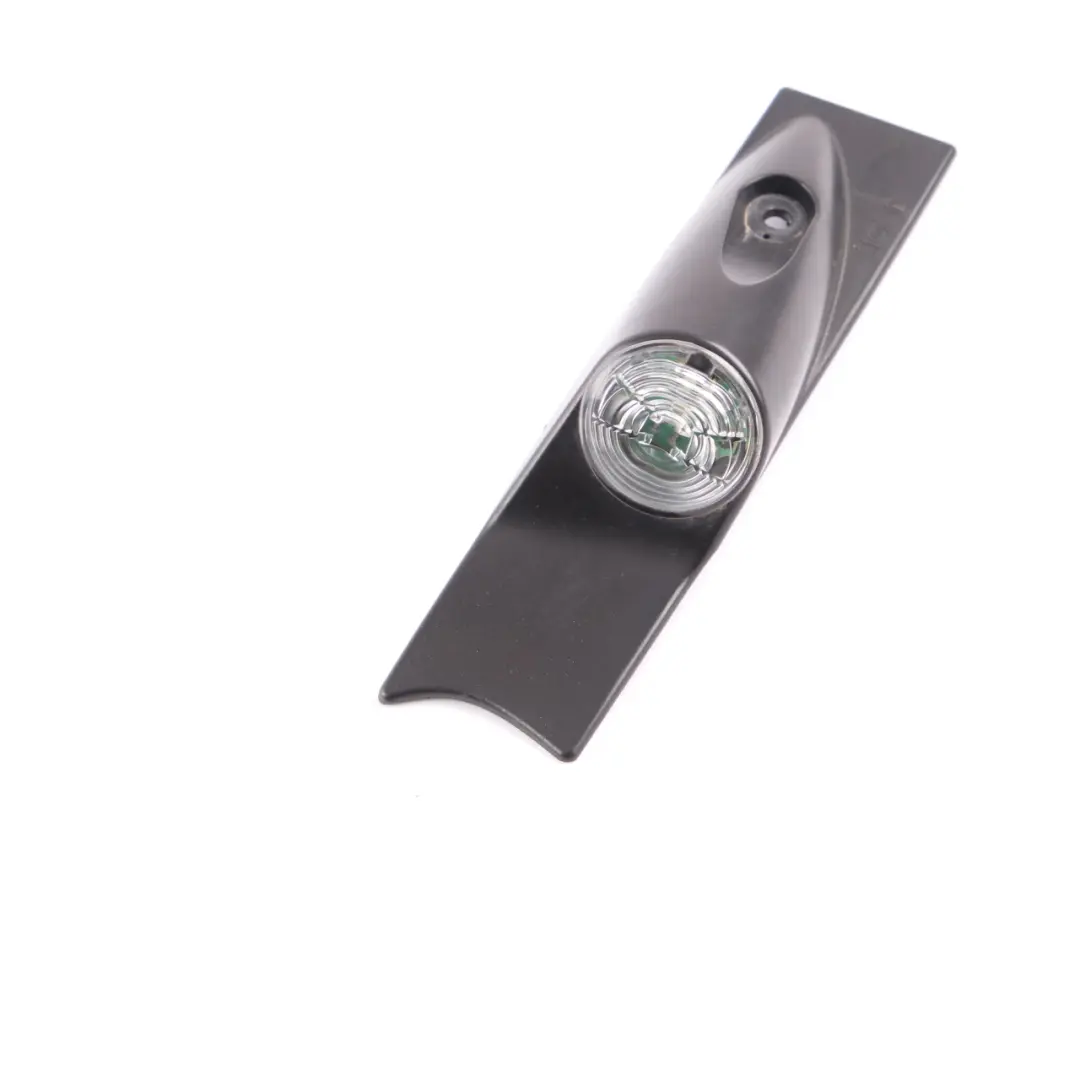 Luce Posizione Superiore LED Tetto Anteriore Destro per Mercedes W906 con numero di parte A9068201756 Mercedes W906 Luce Posizione Superiore LED Tetto Anteriore Destro - SKU A9068201756 - Numero di parte A9068201756