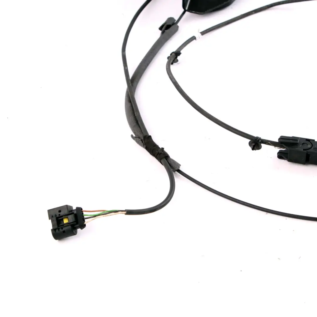 Mercedes-Benz Sprinter W906 Left N/S Sliding Door Cable Energy Chain to with Part number A9068203369 Mercedes-Benz Sprinter W906 Left N/S Sliding Door Cable Energy Chain - SKU A9068203369 - Part number A9068203369