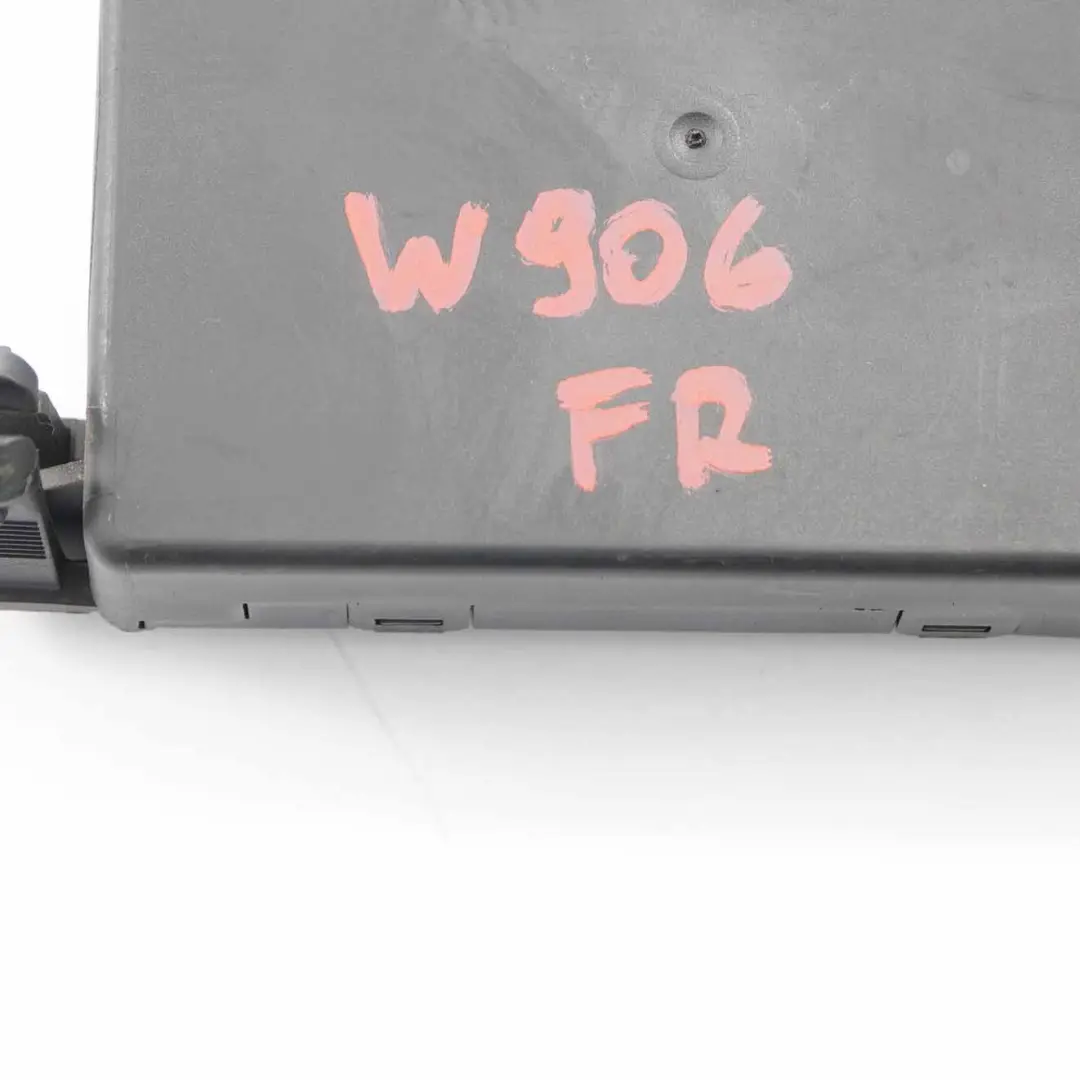 Modulo porta anteriore destro Unità controllo per Mercedes Sprinter W906 con numero di parte A9068204126 Mercedes Sprinter W906 Modulo porta anteriore destro Unità controllo - SKU A9068204126 - Numero di parte A9068204126