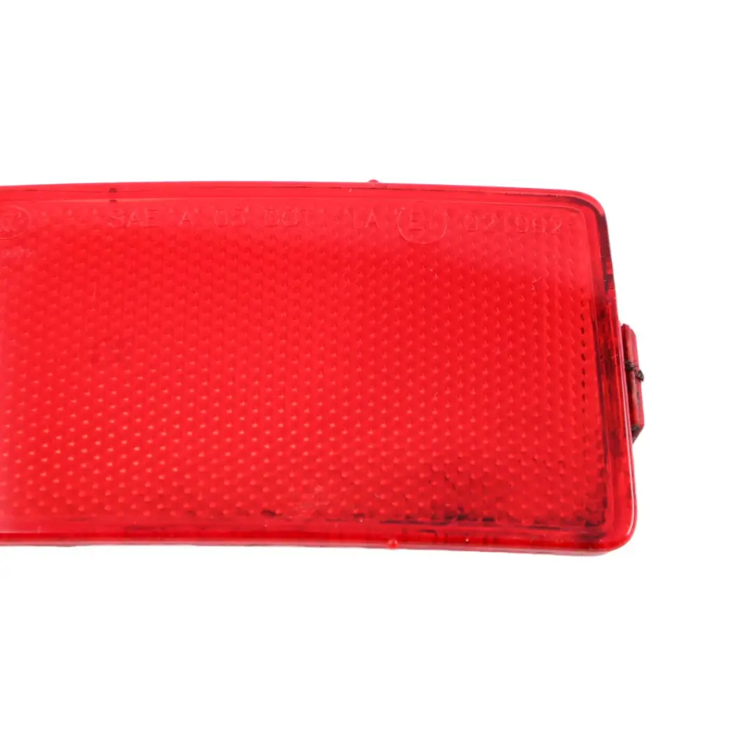Paraurti Posteriore Riflettore Sinistro Rosso per Mercedes Sprinter W906 con numero di parte A9068260040 Mercedes Sprinter W906 Paraurti Posteriore Riflettore Sinistro Rosso - SKU A9068260040 - Numero di parte A9068260040