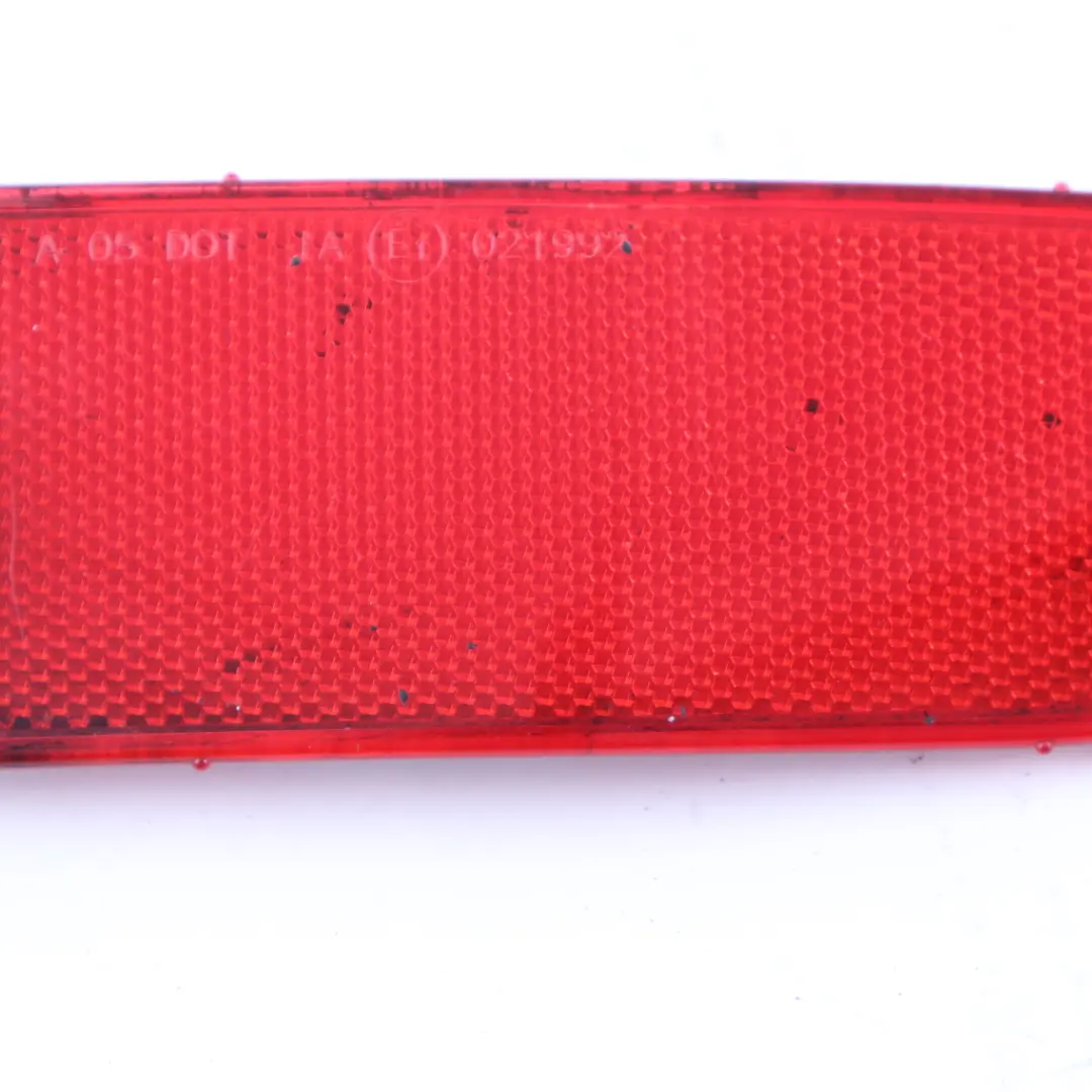Reflektor Hinten Rechts Stoßstange Trim Reflexion für Mercedes W906 mit Teilenummer A9068260140 Mercedes W906 Reflektor Hinten Rechts Stoßstange Trim Reflexion - SKU A9068260140 - Teilenummer A9068260140
