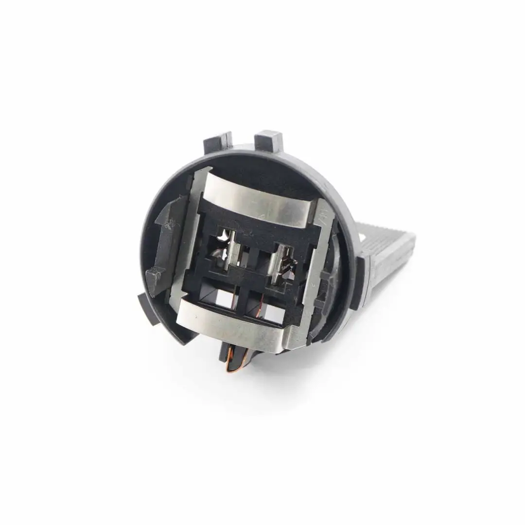 Douille de Lampe Phares Avant pour Mercedes Sprinter W906 à propos du numéro de pièce A9068260282 Mercedes Sprinter W906 Douille de Lampe Phares Avant - SKU A9068260282 - Numéro de pièce A9068260282