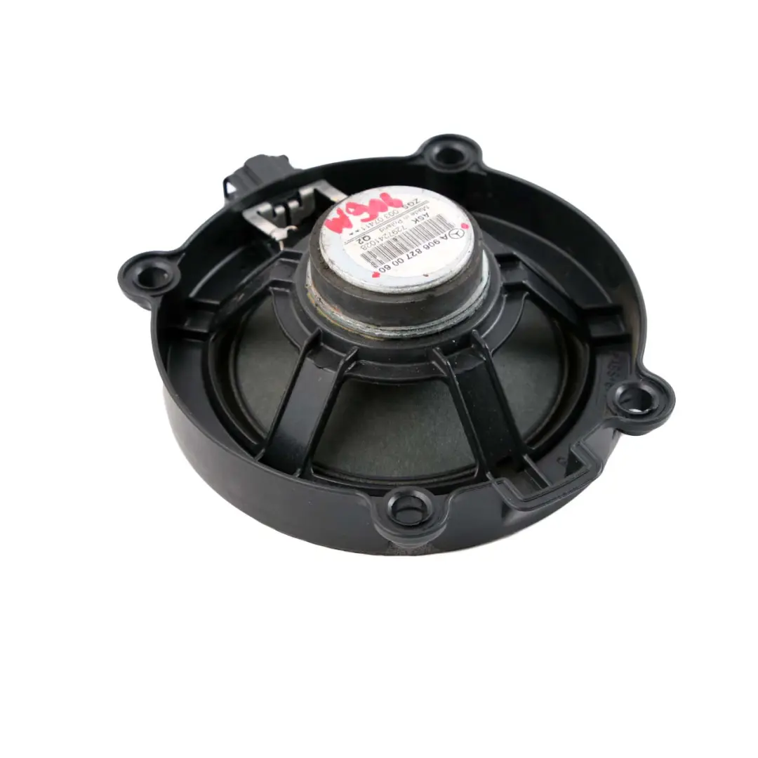 Haut-Parleur Audio Porte Avant Gauche Droite pour Mercedes W906 à propos du numéro de pièce A9068270060 Mercedes W906 Haut-Parleur Audio Porte Avant Gauche Droite - SKU A9068270060 - Numéro de pièce A9068270060