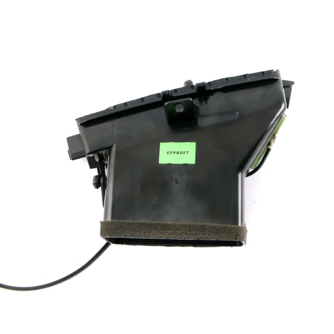 Mercedes-Benz Sprinter W906 Dashboard Centre Right Air Vent Black to with Part number A9068300154 Mercedes-Benz Sprinter W906 Dashboard Centre Right Air Vent Black - SKU A9068300154 - Part number A9068300154