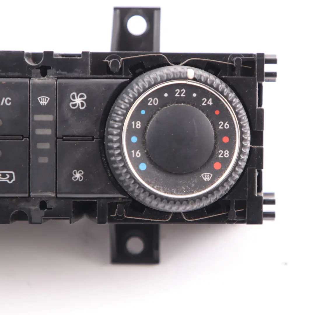 Pannello Aria Condizionata Riscaldatore A/C Controllo per Mercedes W906 con numero di parte A9068302085 Mercedes W906 Pannello Aria Condizionata Riscaldatore A/C Controllo - SKU A9068302085 - Numero di parte A9068302085