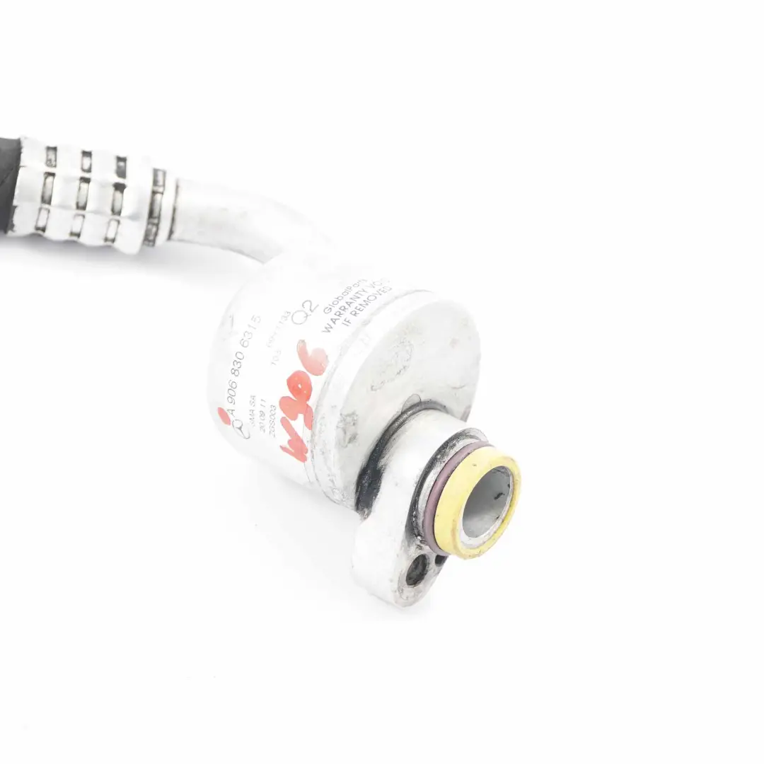 condizionata A/C Tubo flessibile per Mercedes Sprinter W906 Aria con numero di parte A9068306315 Mercedes Sprinter W906 Aria condizionata A/C Tubo flessibile - SKU A9068306315 - Numero di parte A9068306315