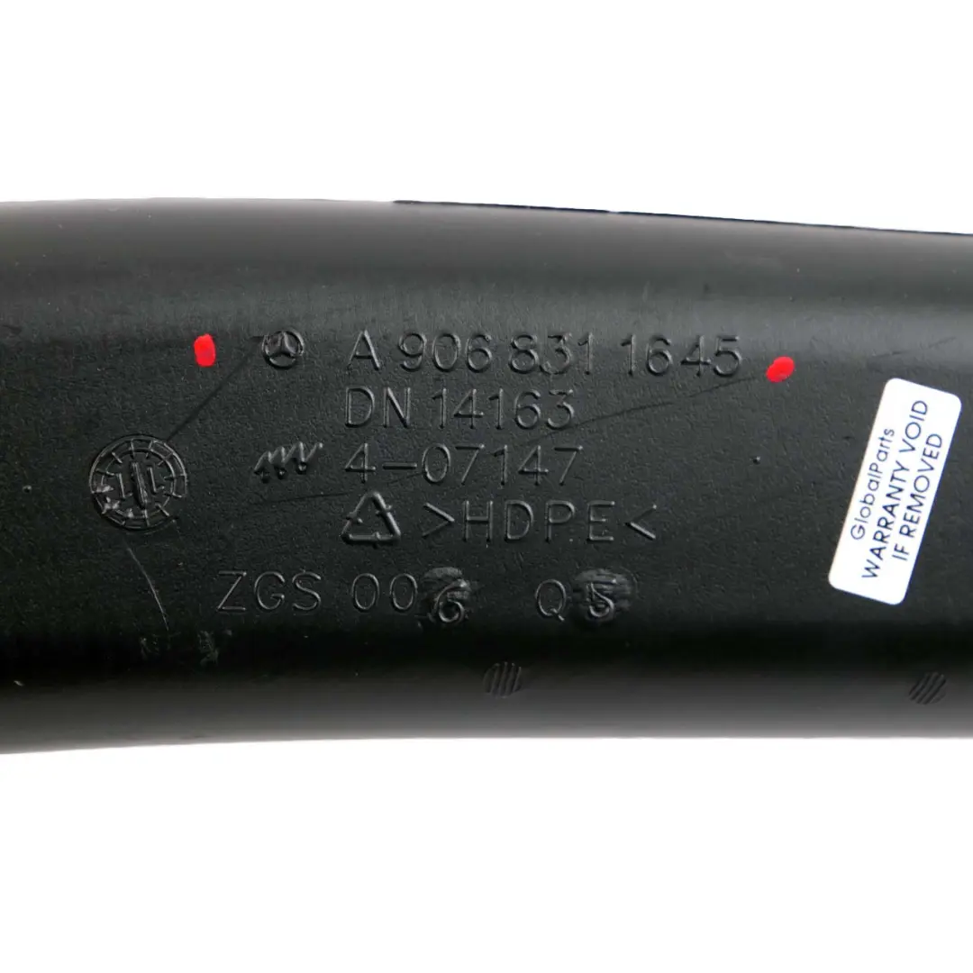 Kanał powietrza deski rozdzielczej do Mercedes W906 o numerze A9068311645 Mercedes W906 Kanał powietrza deski rozdzielczej - SKU A9068311645 - Numer Części A9068311645