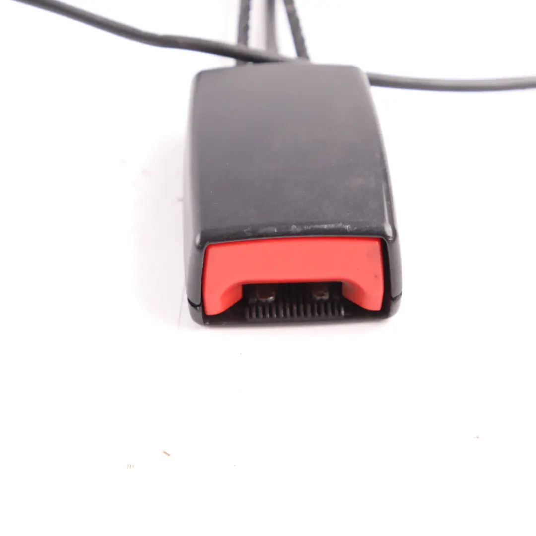 Boucle de ceinture de sécurité Siège avant gauche pour Mercedes W906 à propos du numéro de pièce A9068600369 Mercedes W906 Boucle de ceinture de sécurité Siège avant gauche - SKU A9068600369 - Numéro de pièce A9068600369