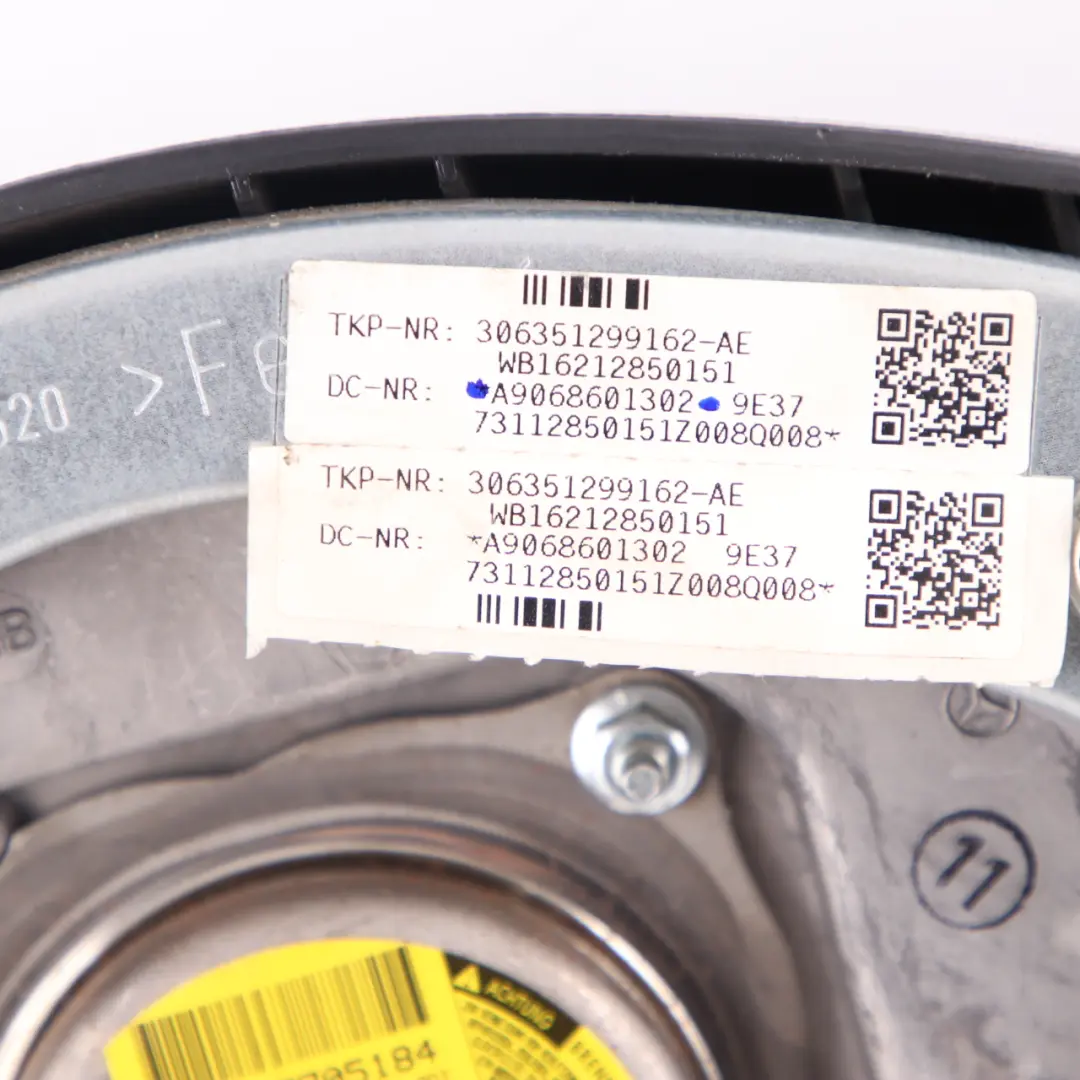 Poduszka Powietrzna Kierowcy Aibag do Mercedes W906 o numerze A9068601302 Mercedes W906 Poduszka Powietrzna Kierowcy Aibag - SKU A9068601302 - Numer Części A9068601302