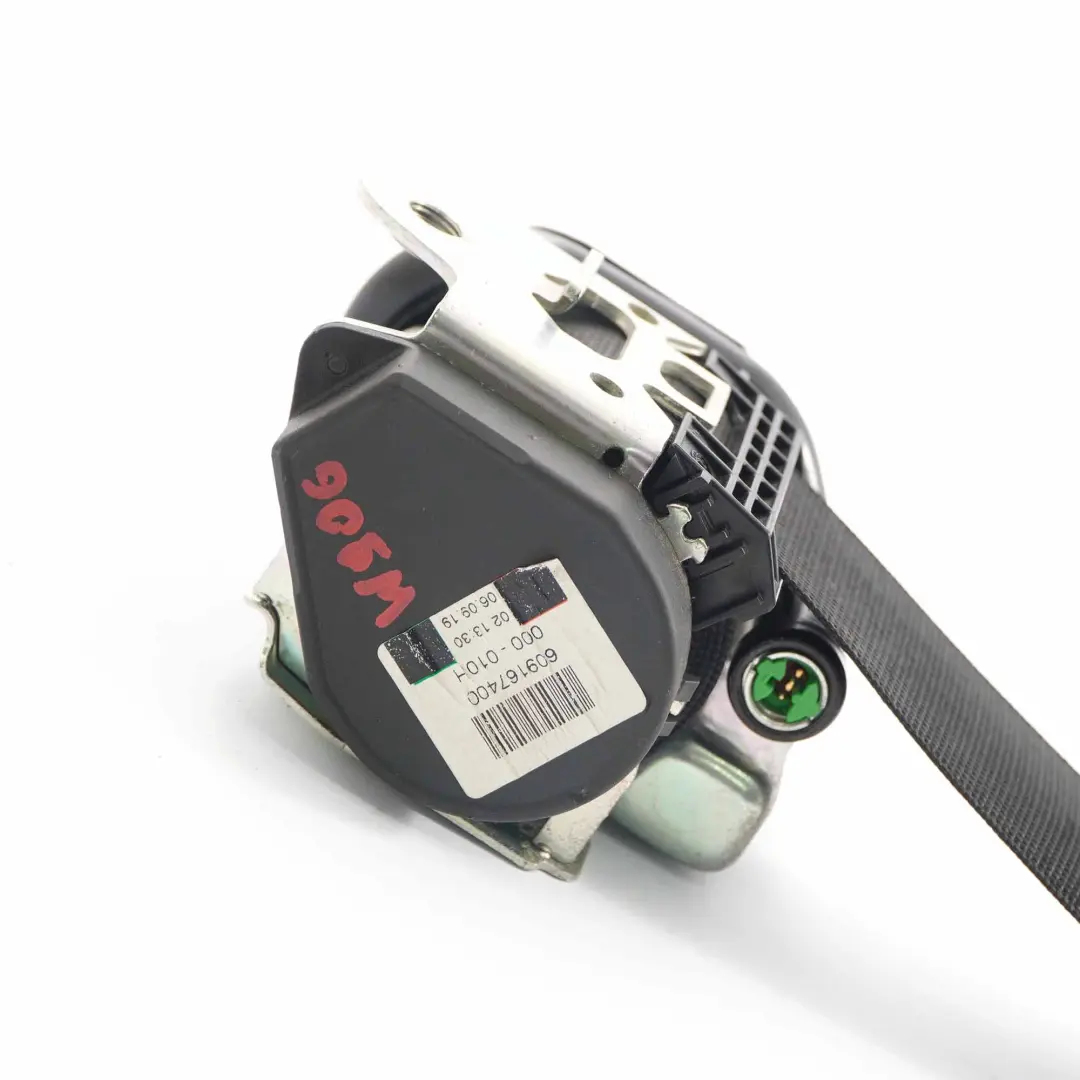 Mercedes Sprinter W906 Ceinture de sécurité centrale avant Noir - SKU A9068603185 - Numéro de pièce A9068603185