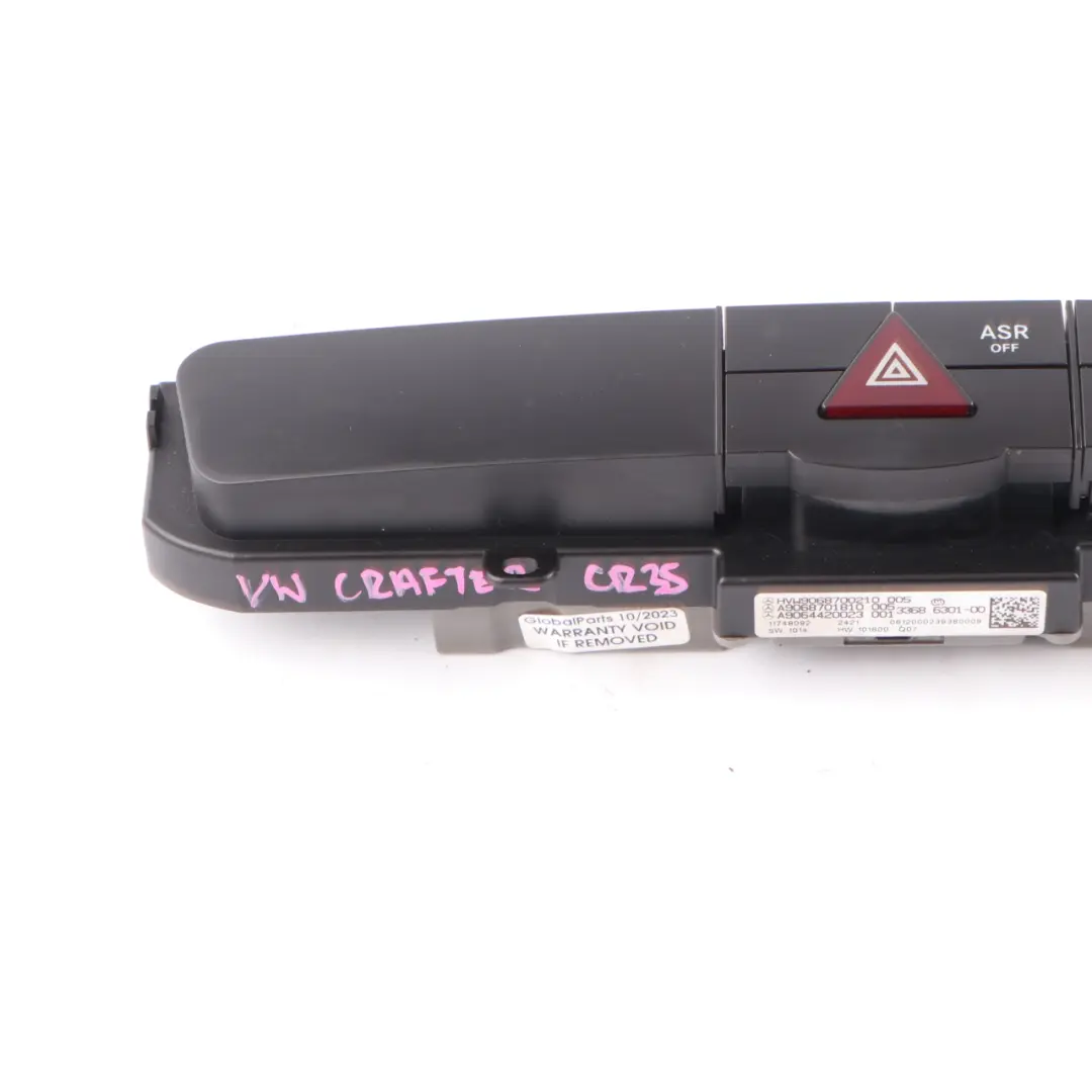 Verriegelungsschalter Für ASR-Gefahrgut Am Armaturenbrett für Mercedes W906 Crafter mit Teilenummer A9068700210 Mercedes W906 Crafter Verriegelungsschalter Für ASR-Gefahrgut Am Armaturenbrett - SKU A9068700210 - Teilenummer A9068700210