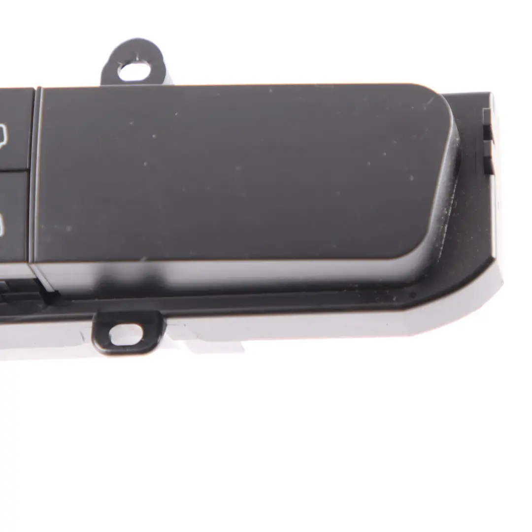 Mercedes Vito W639 Panel Interruptores Dash Hazard ASR Botón A6395455207 - SKU A9068701010 - Número de pieza A9068701010