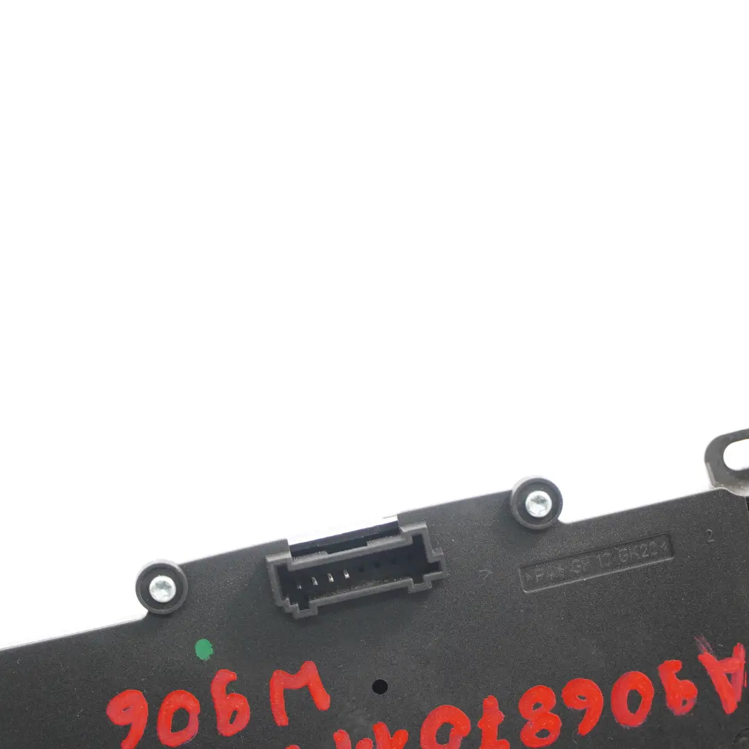 Cruscotto Pannello Interruttore ASR per Mercedes W906 con numero di parte A9068701110 Mercedes W906 Cruscotto Pannello Interruttore ASR - SKU A9068701110 - Numero di parte A9068701110