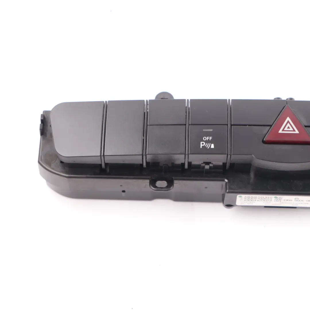 cruscotto Hazard ASR bloccaggio PDC interruttore per Mercedes W906 con numero di parte A9068701310 Mercedes W906 cruscotto Hazard ASR bloccaggio PDC interruttore - SKU A9068701310 - Numero di parte A9068701310
