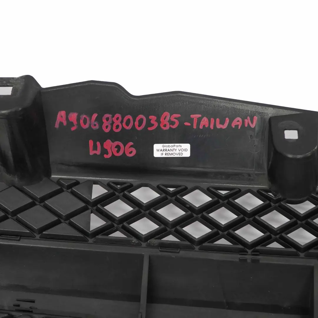 Mercedes Sprinter W906 Parrilla Delantera Capó Radiador - SKU A9068800385-TAIWAN - Número de pieza A9068800385