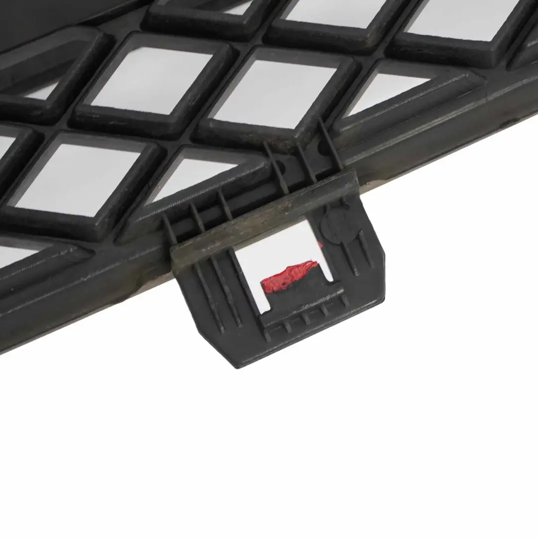 Grill Atrapa Przód TAJWAN do Mercedes W906 o numerze A9068800385 Mercedes W906 Grill Atrapa Przód TAJWAN - SKU A9068800385-TAIWAN - Numer Części A9068800385