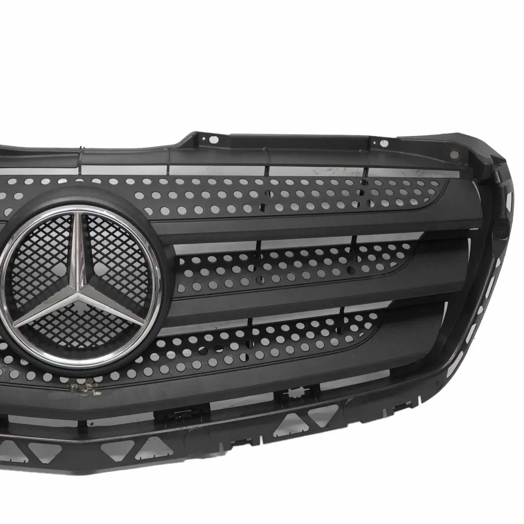 Mercedes Sprinter W906 Griglia anteriore Cappuccio Radiatore Trim - SKU A9068800885 - Numero di parte A9068800885