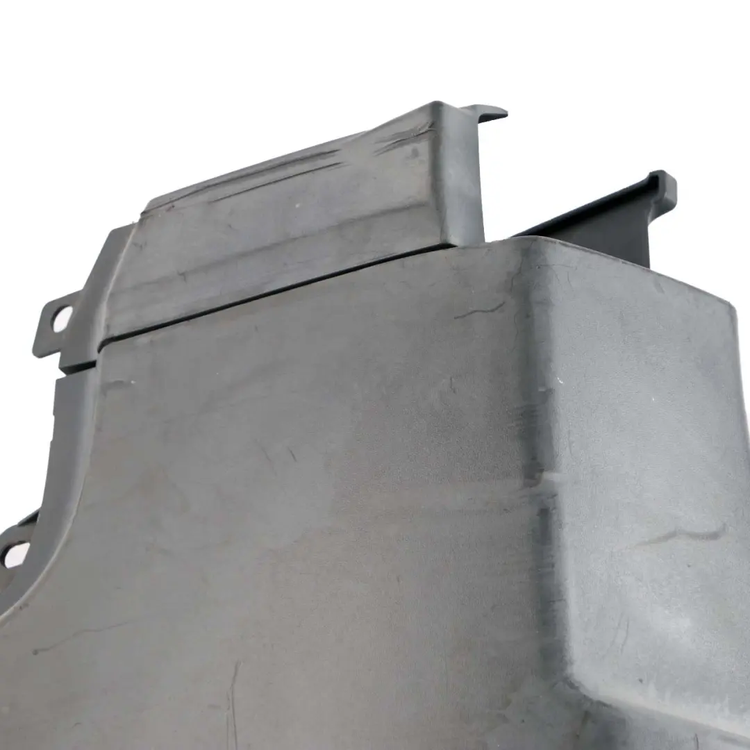 Paraurti posteriore sinistro Coperchio angolo per Mercedes W906 con numero di parte A9068801071 Mercedes W906 Paraurti posteriore sinistro Coperchio angolo - SKU A9068801071 - Numero di parte A9068801071