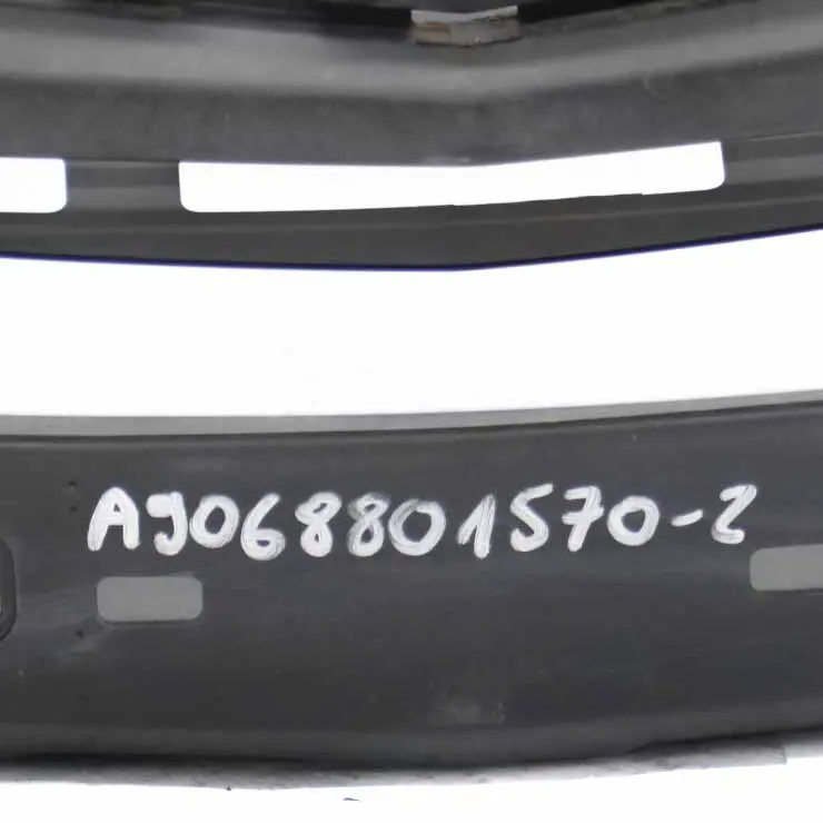 Mercedes Sprinter W906 Przedni Zderzak - SKU A9068801570-2 - Numer Części A9068801570