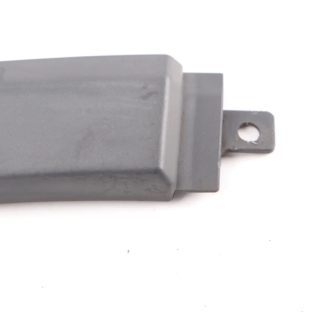 Seitenverkleidung Abdeckung hinten links für Mercedes Sprinter W906 mit Teilenummer A9068802671 Mercedes Sprinter W906 Seitenverkleidung Abdeckung hinten links - SKU A9068802671 - Teilenummer A9068802671